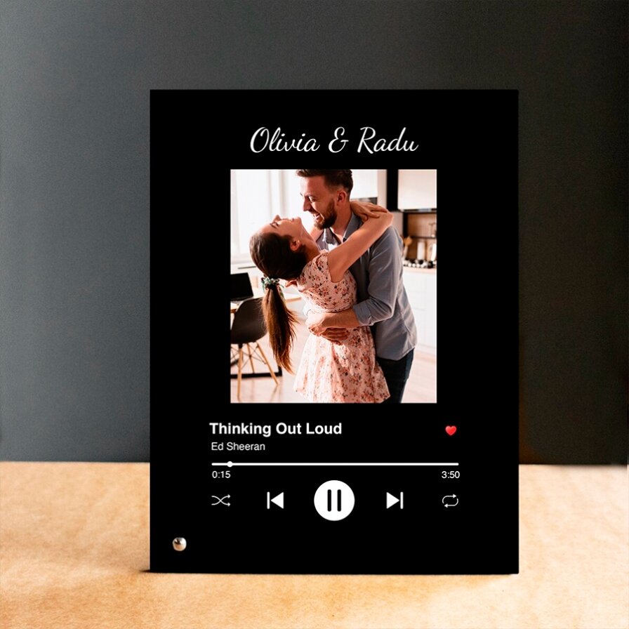 Személyre szabott asztali képkeretek neki