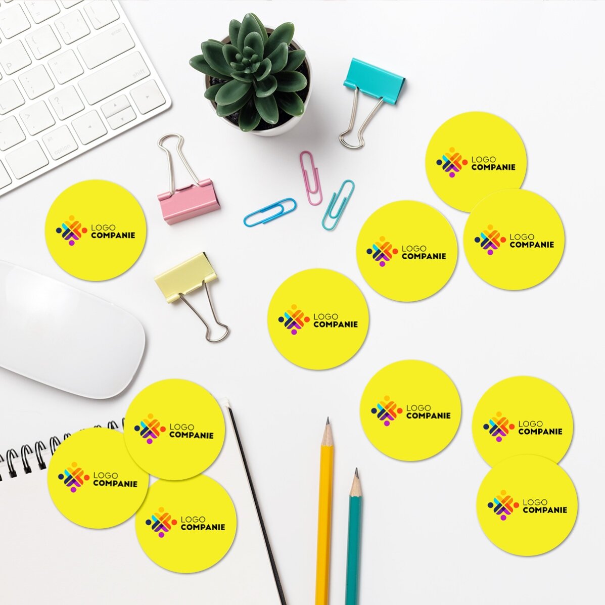 Set de 12 stickere (etichetă autoadezivă) rotunde, diametru 5cm personalizate cu logo