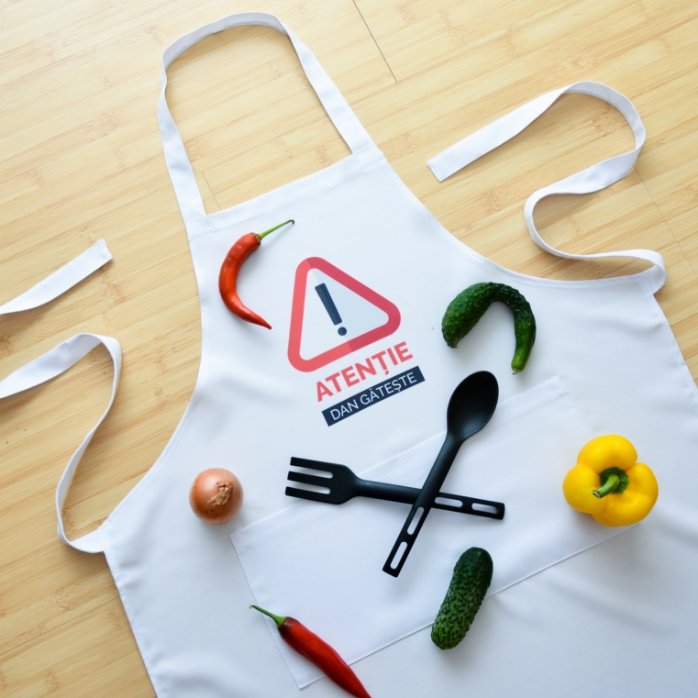 Șorț personalizat - Atenție, aici gătește