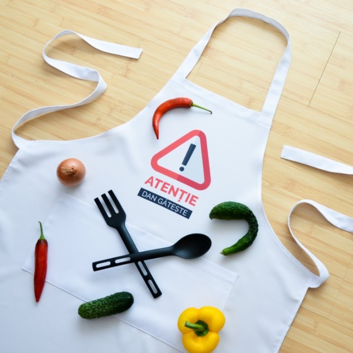 Șorț personalizat - Atenție, aici gătește