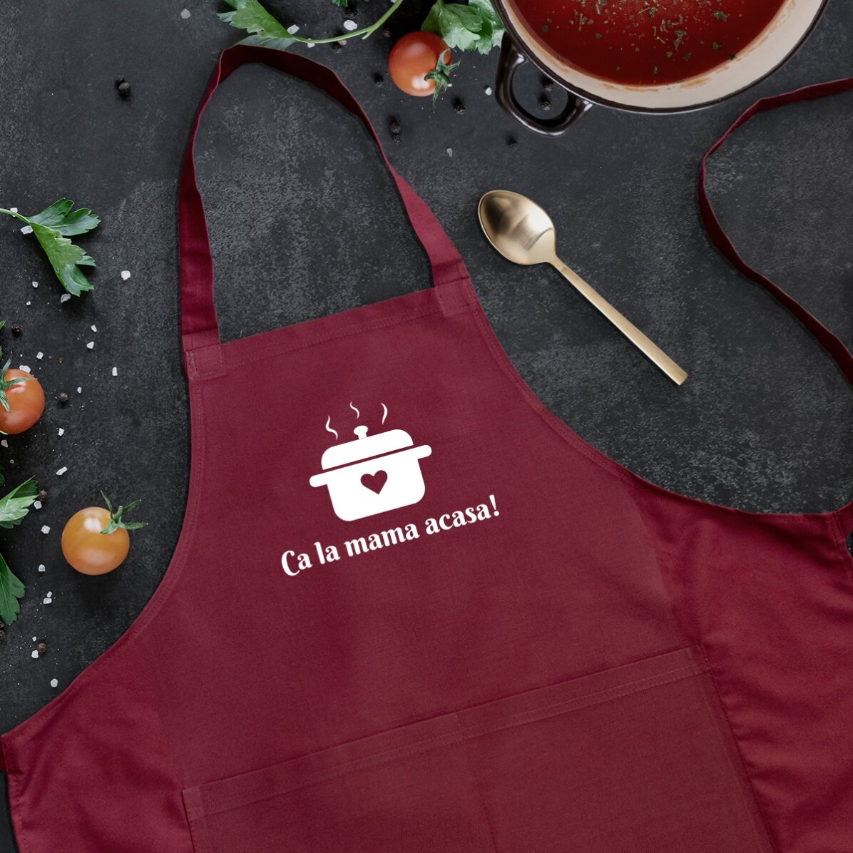 Șorț personalizat cu text - Ca la mama acasă!