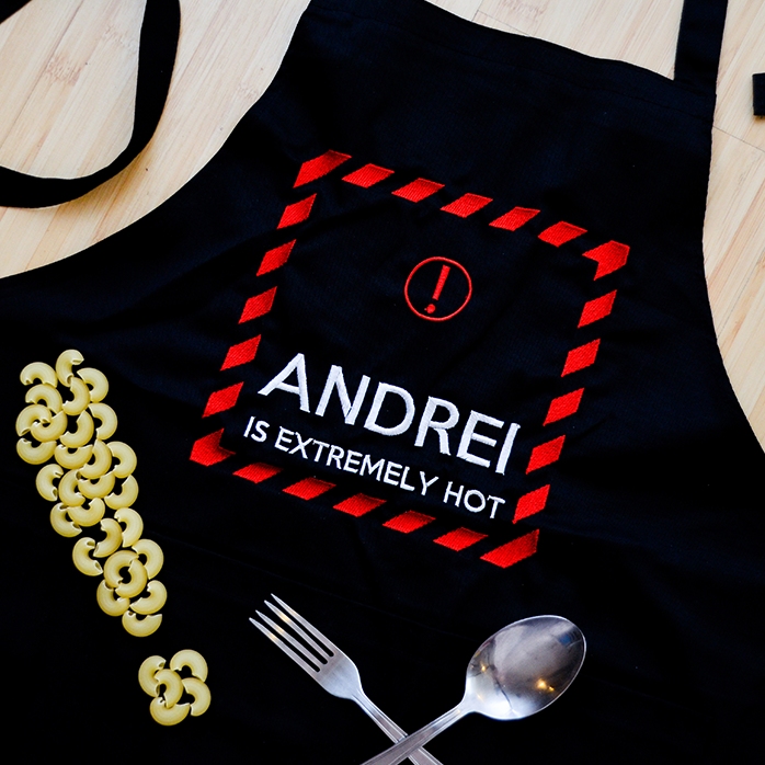 Șorț personalizat - is extremely HOT