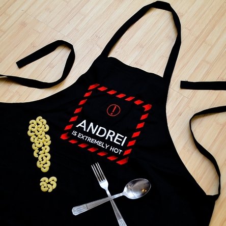 Șorț personalizat - is extremely HOT