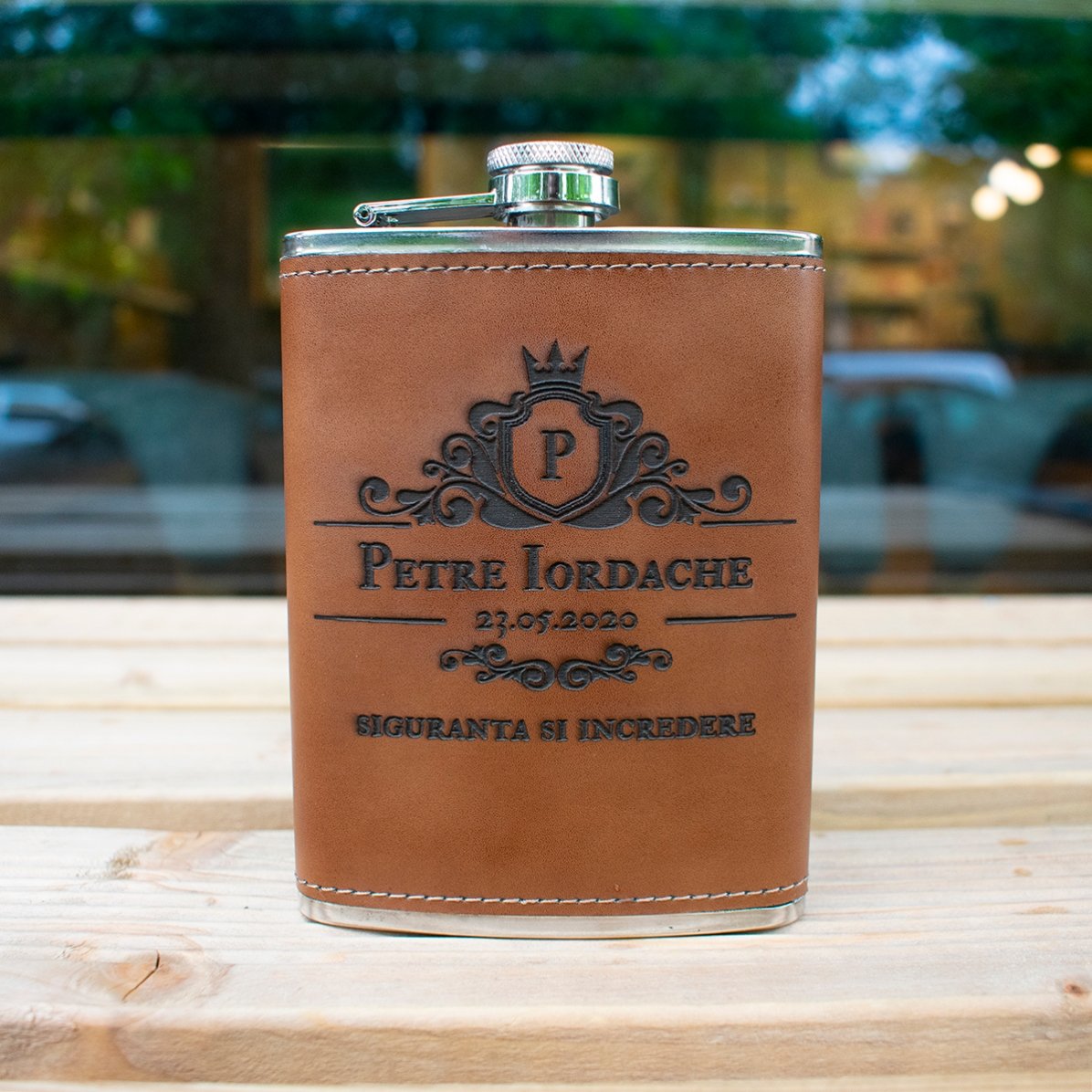 Sticlă de buzunar personalizată îmbrăcată în piele - Excellence