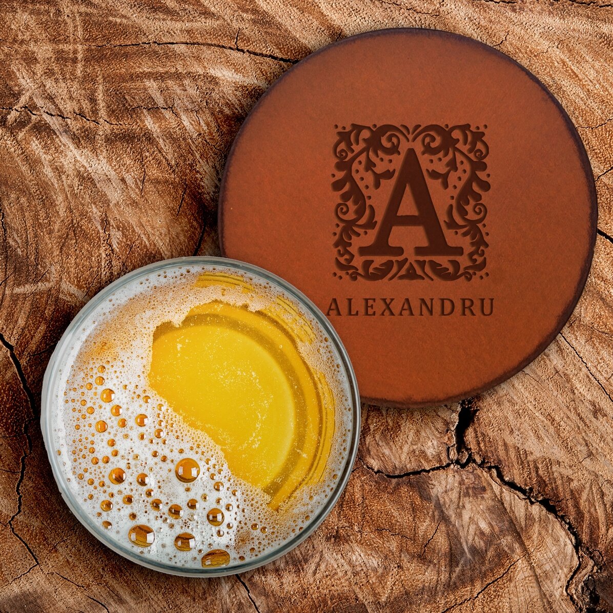 Suport pahar din piele personalizat cu monogramă și nume