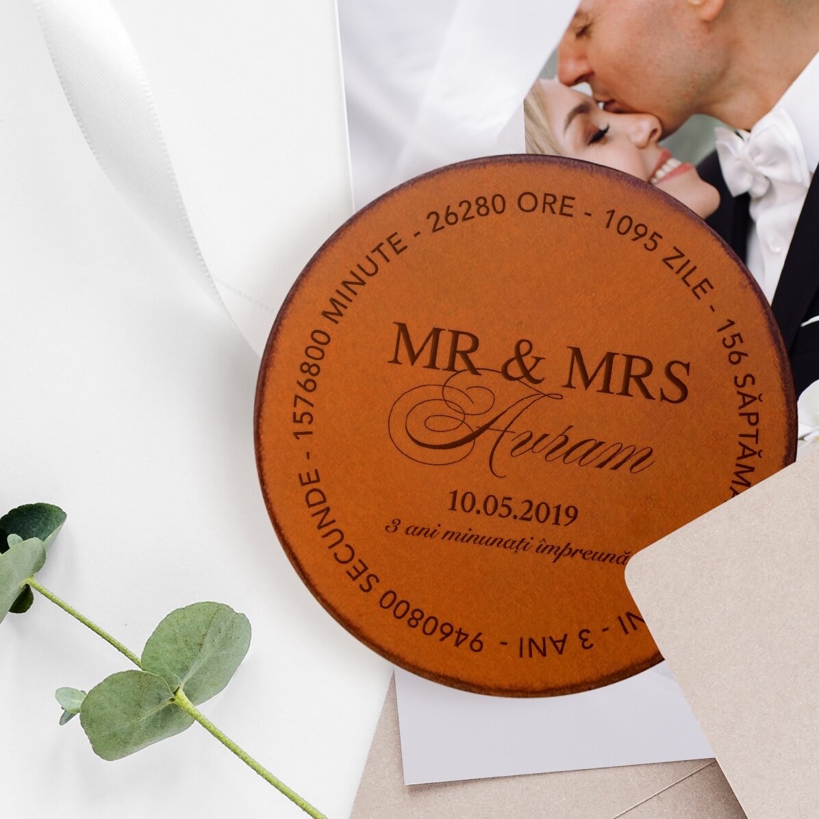 Suport pahar din piele personalizat cu text - Mr & Mrs