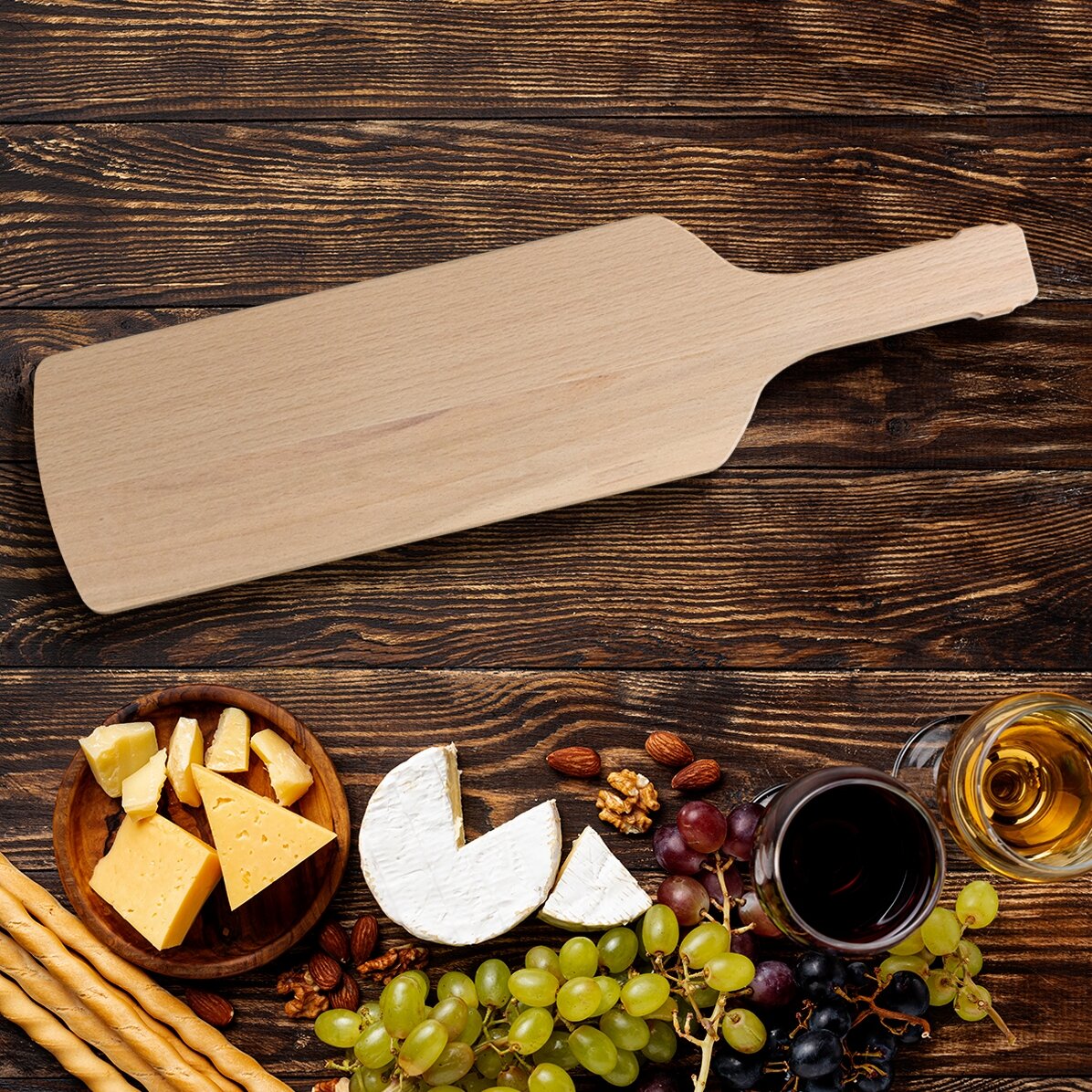 Tocător pentru brânzeturi în formă de sticlă personalizat cu semnătură