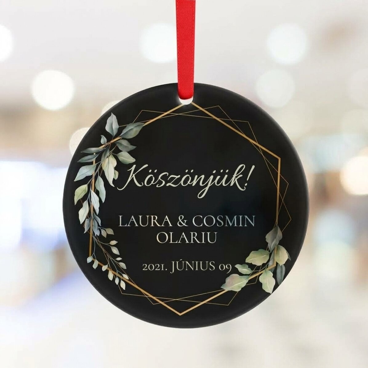 Személyre szabott kerek dísz szöveggel - Köszönöm (fekete)
