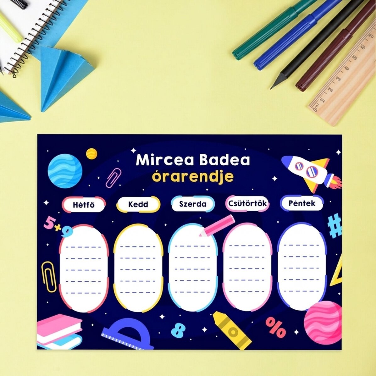 Személyre szabott órarend névvel - Űr