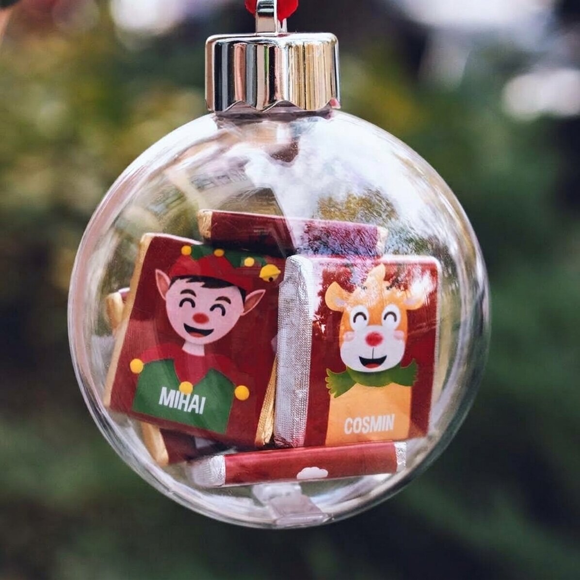 Globe 10 mini csokoládéval, névvel személyre szabva - Boldog karácsonyt!
