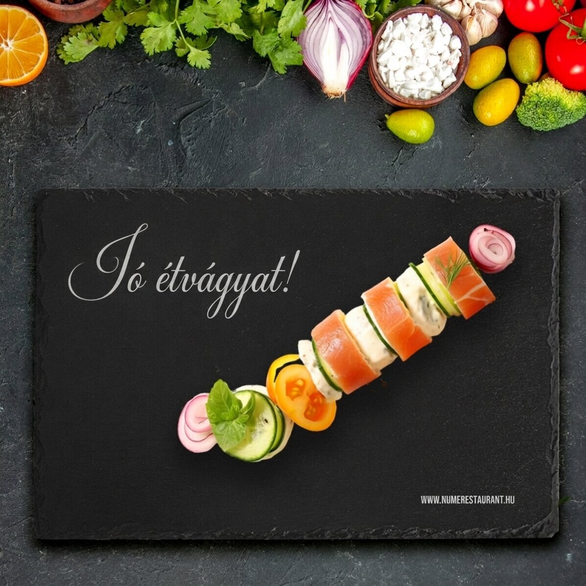 Személyre szabott, gravírozott palatábla szöveggel – Bon appétit – Étterem