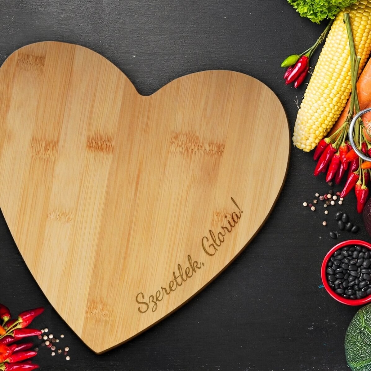 Szív alakú aprító, szöveggel személyre szabva - Love