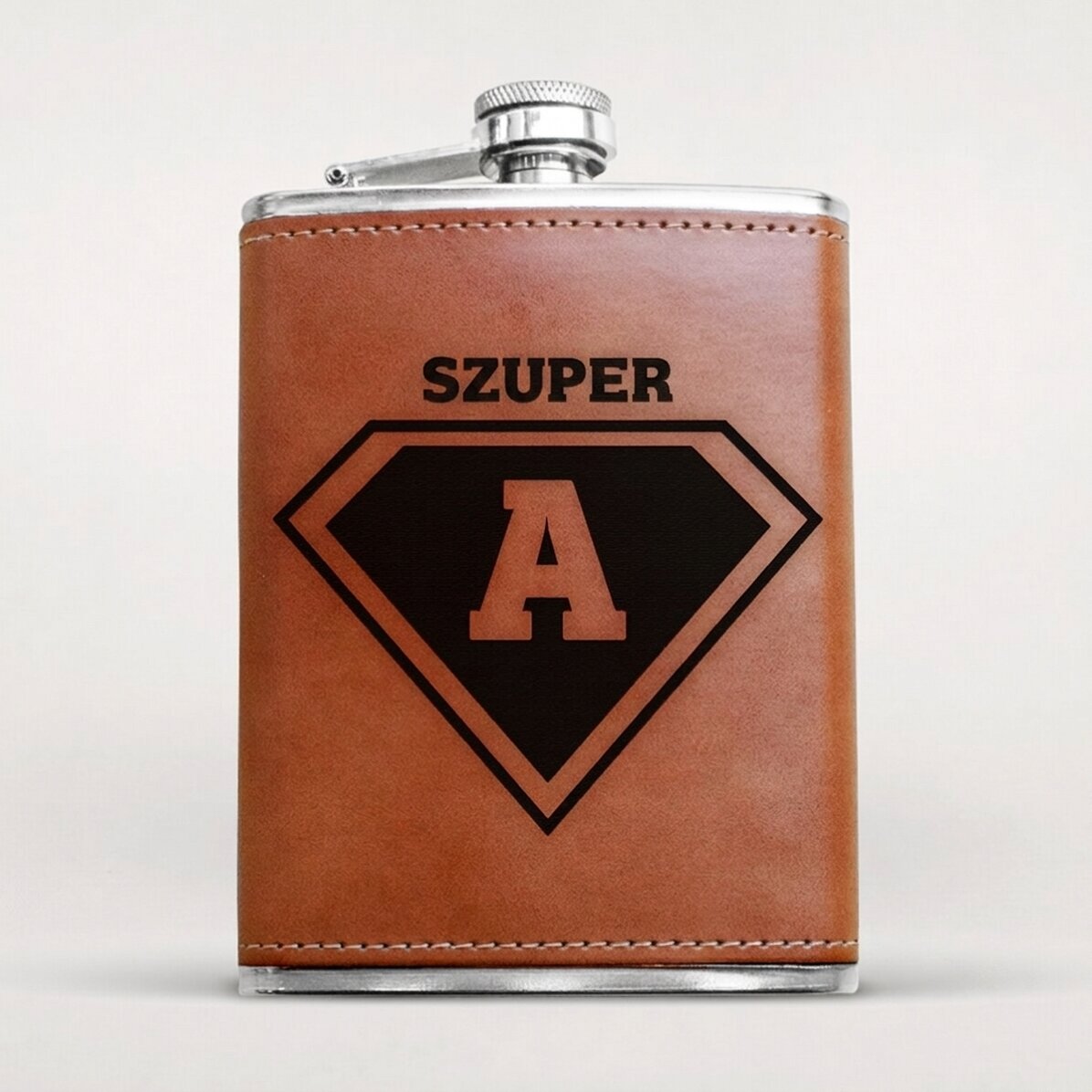 Bőrborítású zsebpalack, monogrammal személyre szabva - Hero