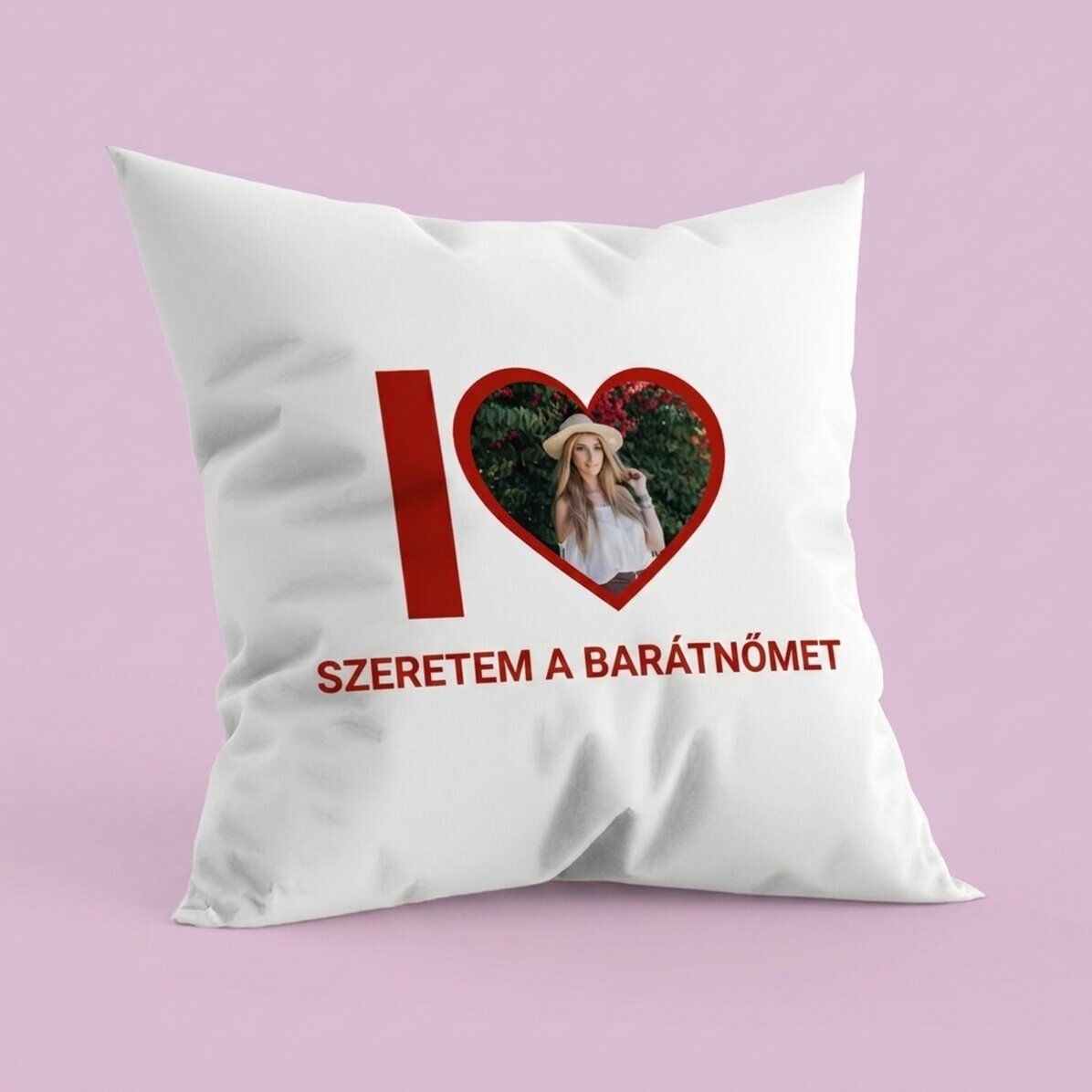 Személyre szabott párna fotóval és szöveggel – Szeretem a barátnőmet