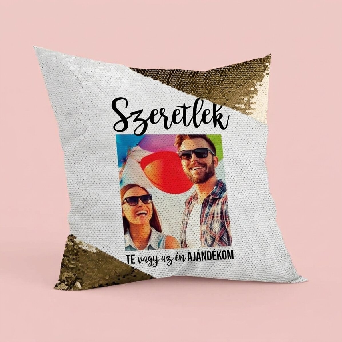Személyre szabott párna fotóval - Szeretlek - Arany flitterek