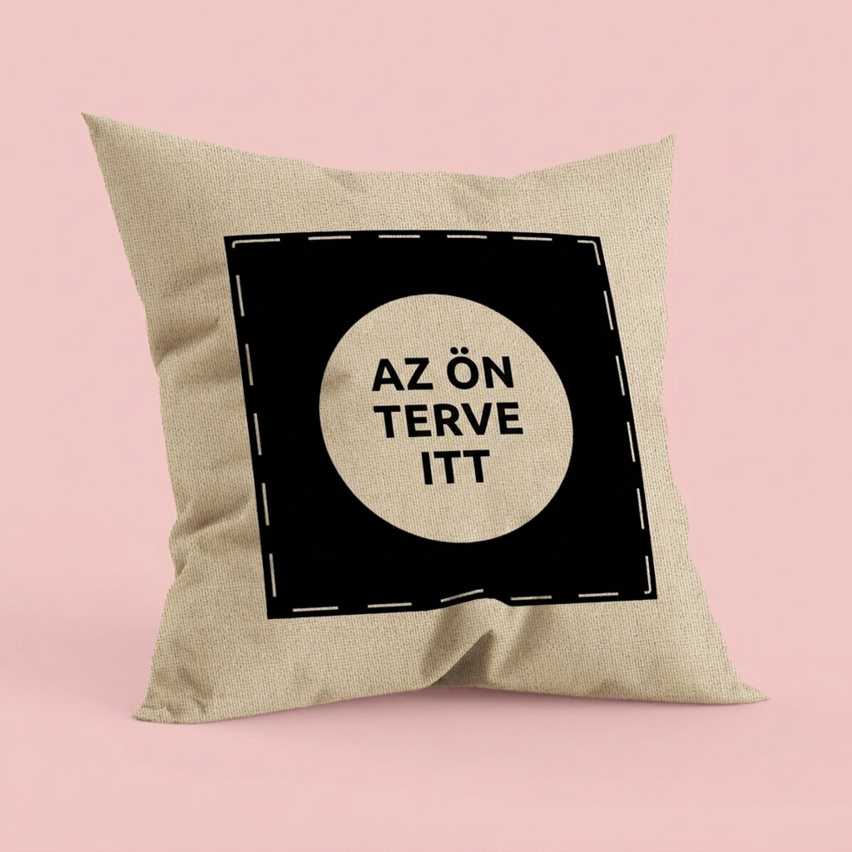 Személyre szabott párna saját tervezésű mintával - In