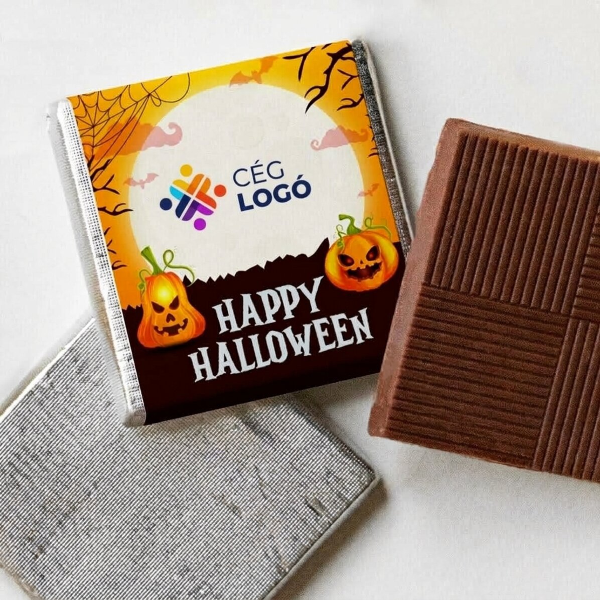 Személyre szabott mini csokoládé logóval és üzenettel – Boldog Halloweent!
