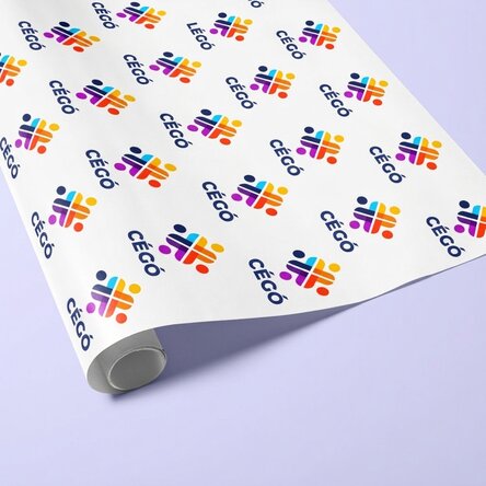 Személyre szabott ajándékcsomagoló papír logóval