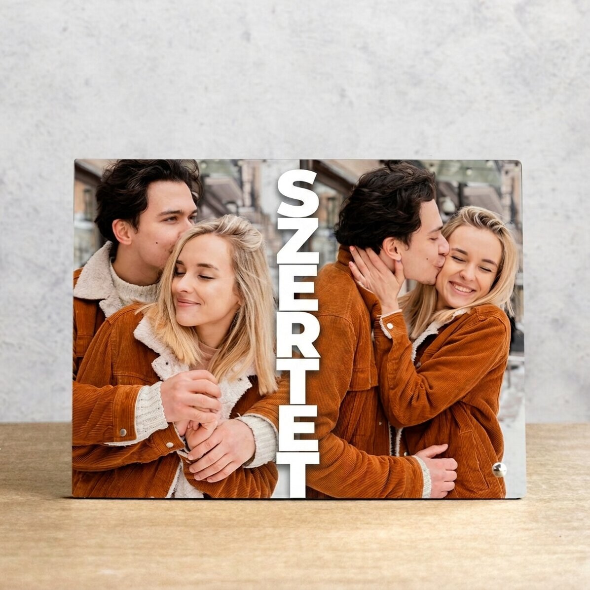 Személyre szabott asztali képkeret 2 fotóval - LOVE
