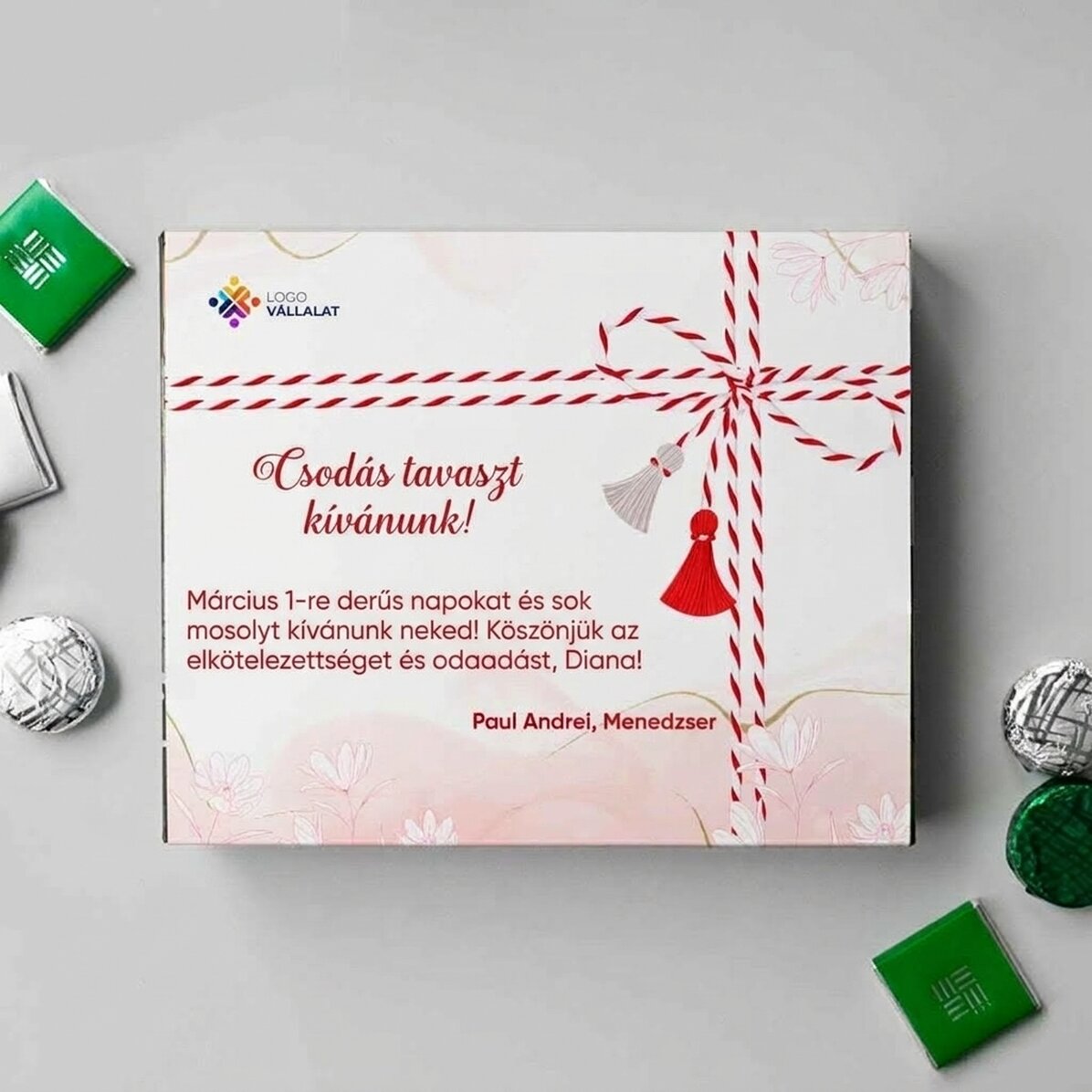 Személyre szabott édességes doboz logóval és szöveggel