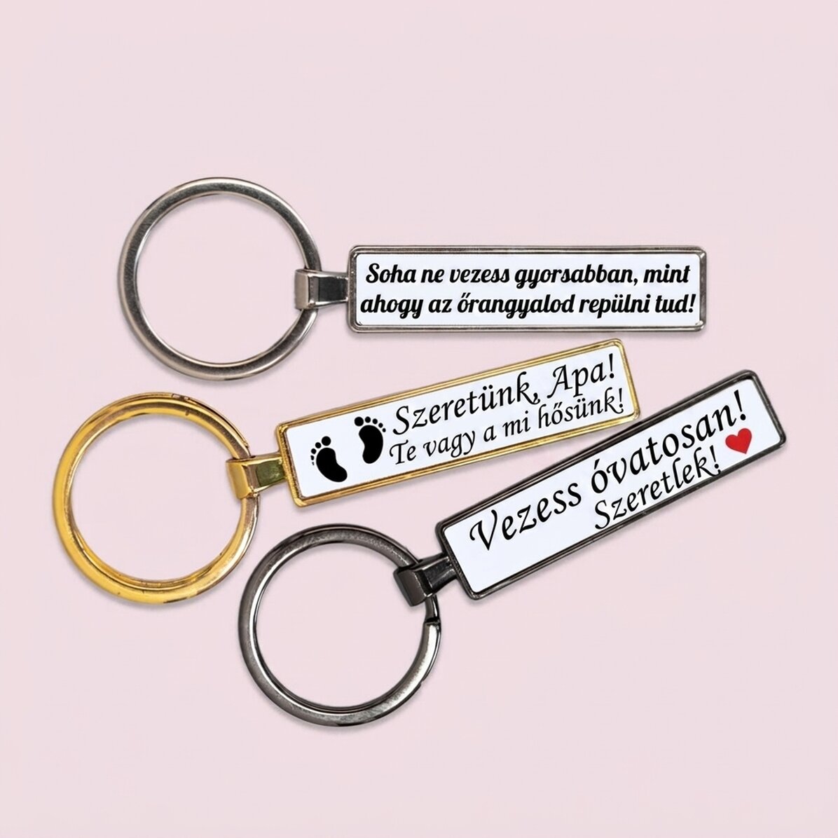Személyre szabott autószám replika kulcstartó üzenettel