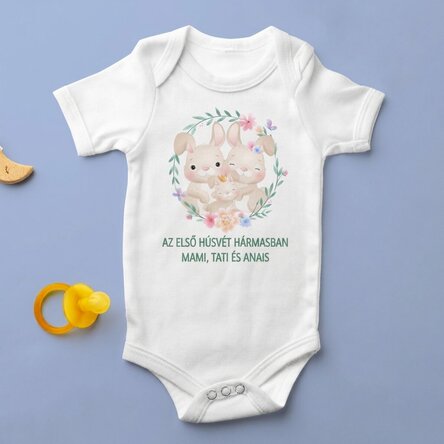 Személyre szabott babaruha szöveggel - Első húsvét három év után