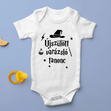 Személyre szabott baba body szöveggel - Varázsló/boszorkány