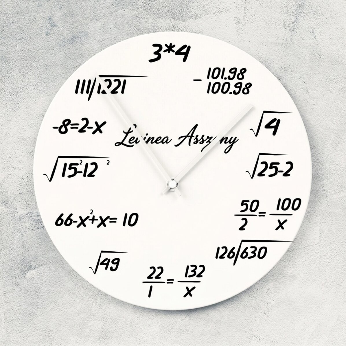 Személyre szabott óra névvel - Matematika