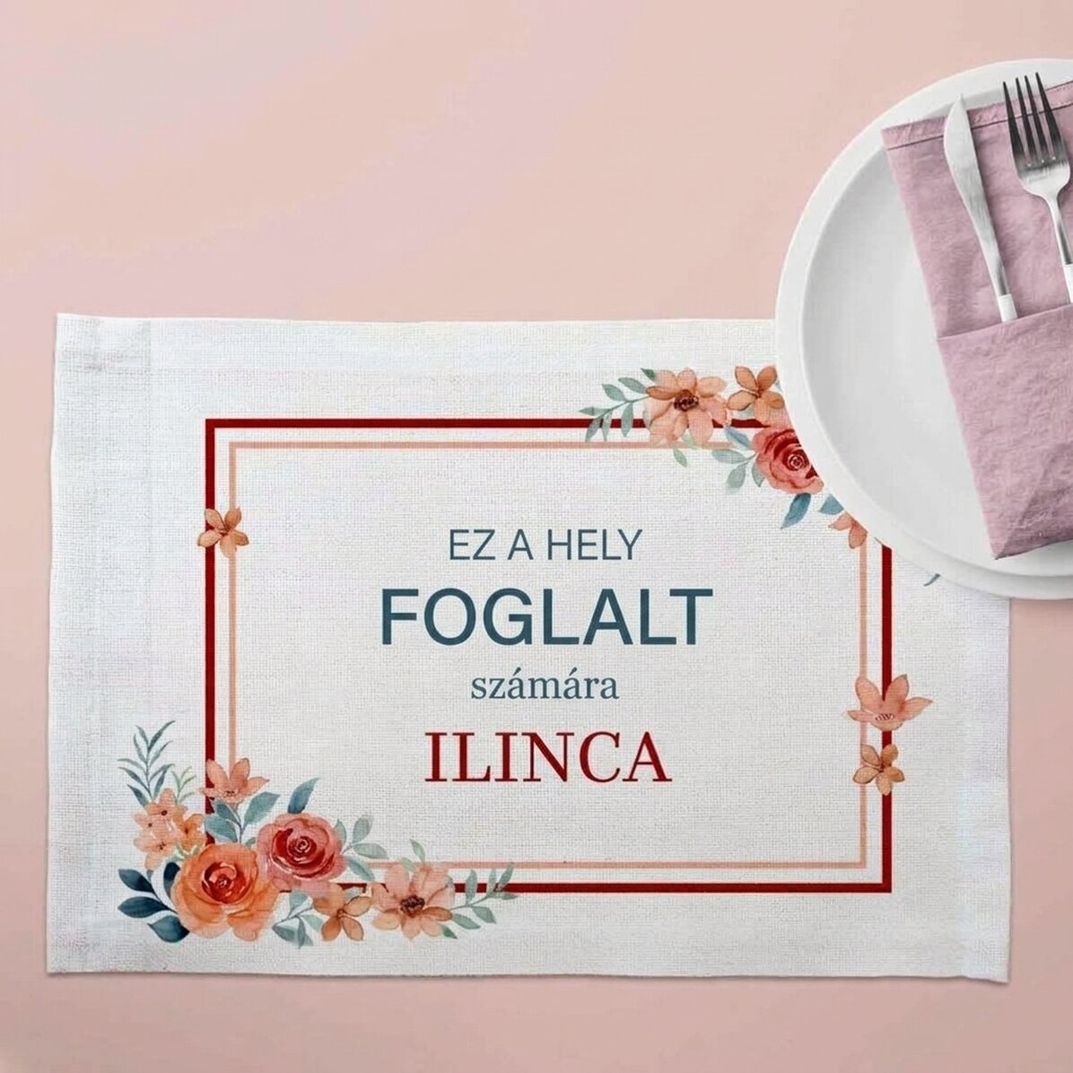 Személyre szabott rendszámtábla-tartó szöveggel – Fenntartva