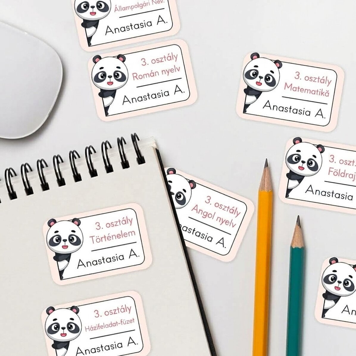 8 darabos, személyre szabott matricakészlet (önragasztó címkék) iskolába - Panda