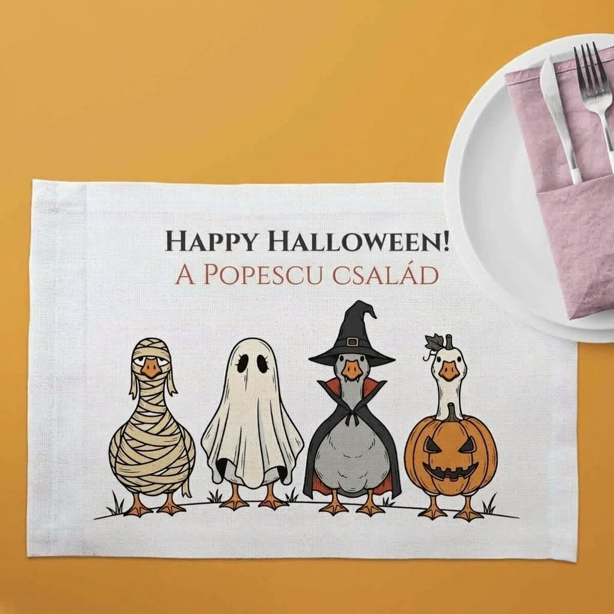 Személyre szabott tányértartó szöveggel - Halloween
