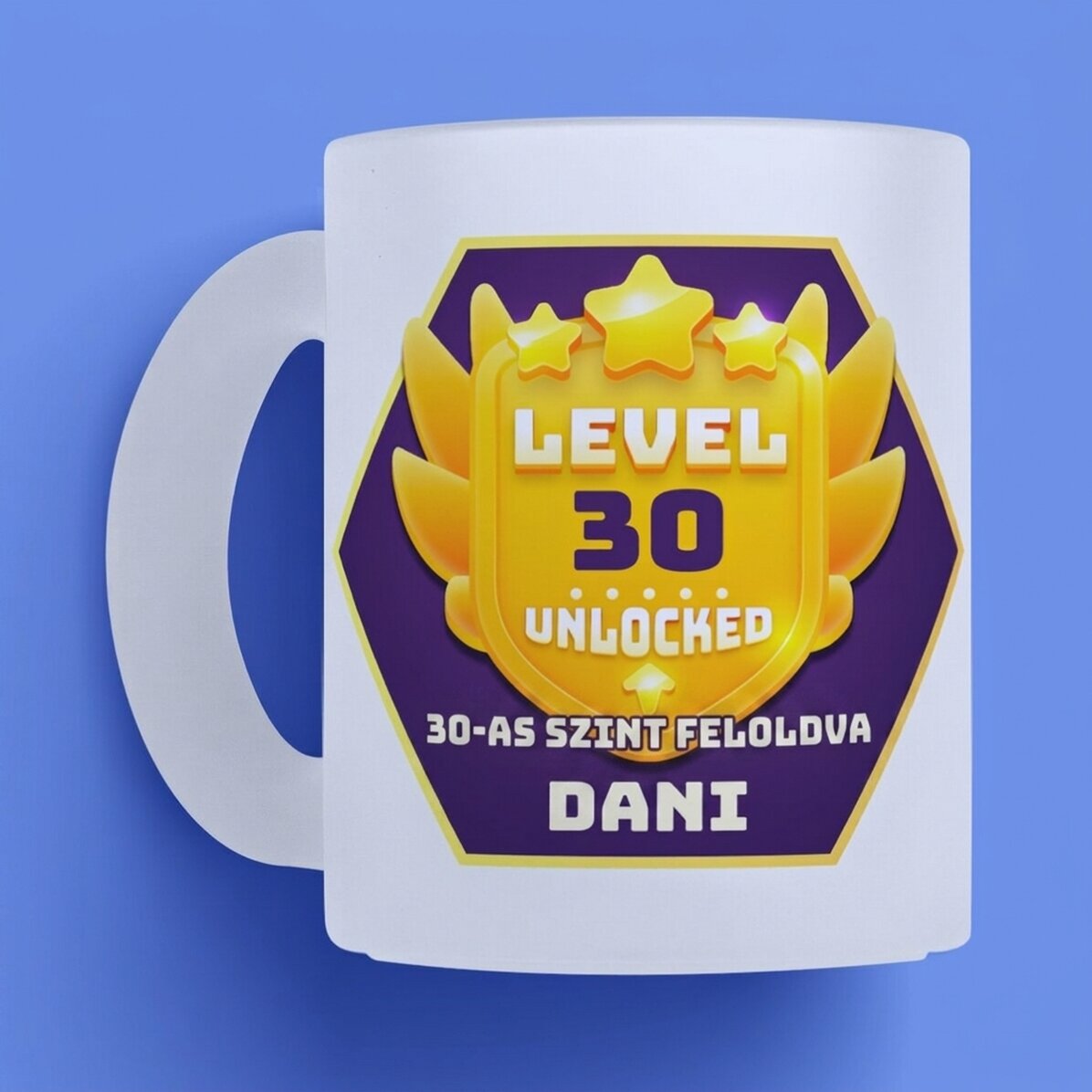 Személyre szabott, szöveggel ellátott pohár születésnapra – Level Unlocked