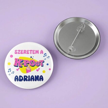 Személyre szabott, névvel ellátott kitűző – Kpop