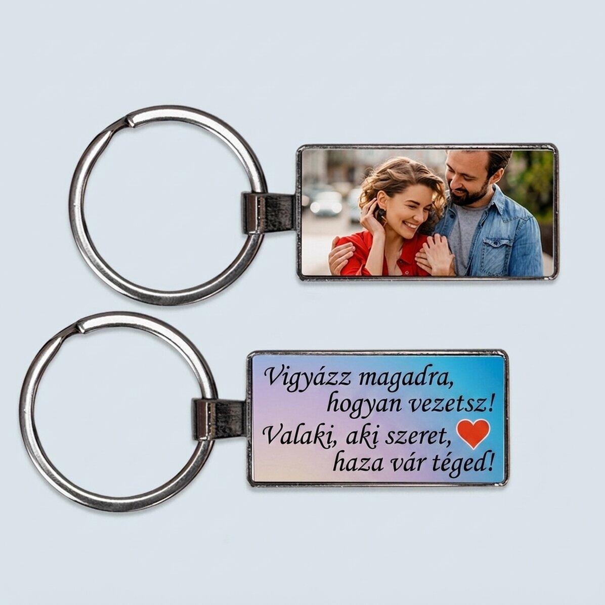 Személyre szabott kulcstartó fotóval és szöveggel