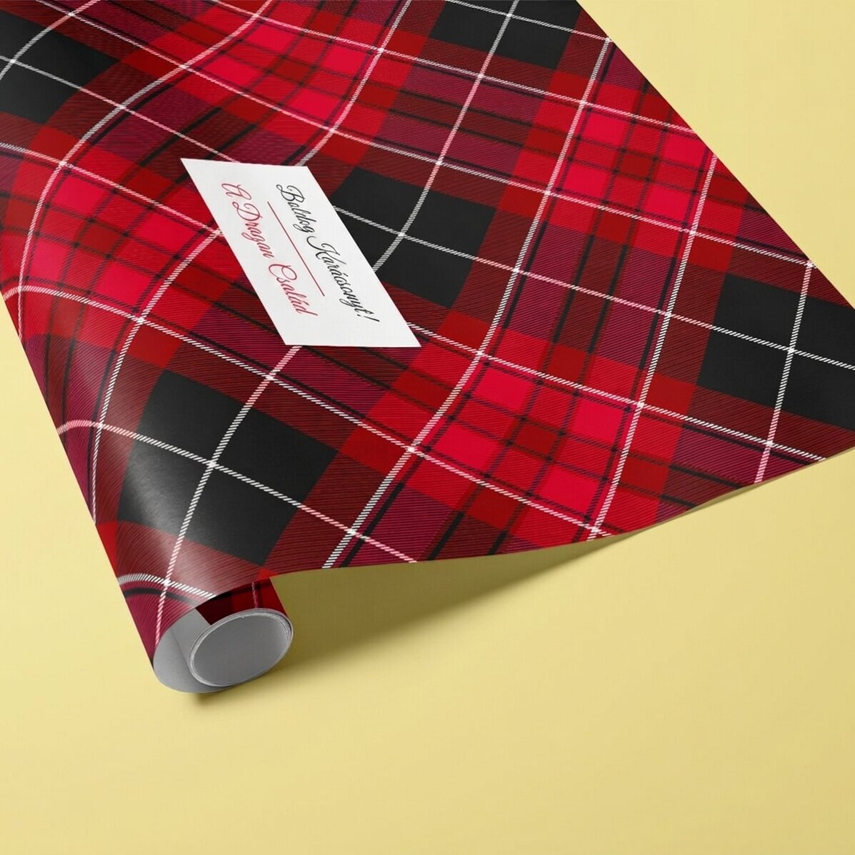 Személyre szabott ajándékcsomagoló papír szöveggel a szélén - Tartan