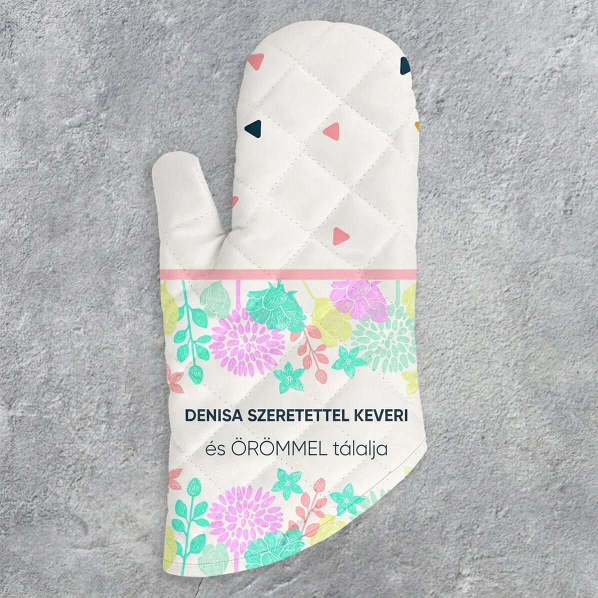 Személyre szabott sütőkesztyű szöveggel - Szeretettel keverve