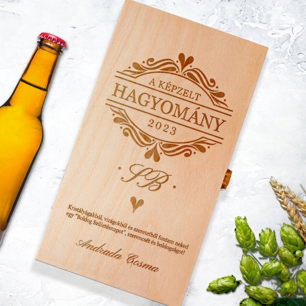 Személyre szabott sörösdoboz három palackhoz – Elegáns monogramok