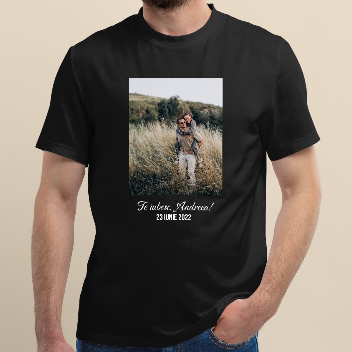 Tricou din bumbac personalizat cu o poză tip portret și text
