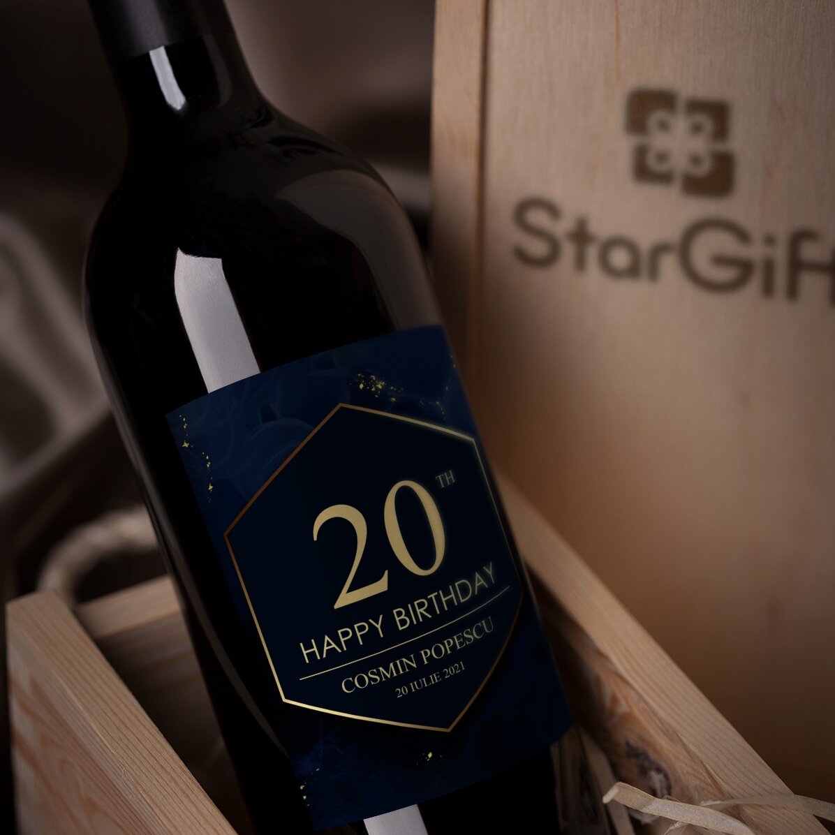 Vin personalizat cu text - Cheers to your birthday